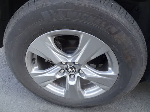 Thumbnail: 2025 Toyota RAV4 - 12