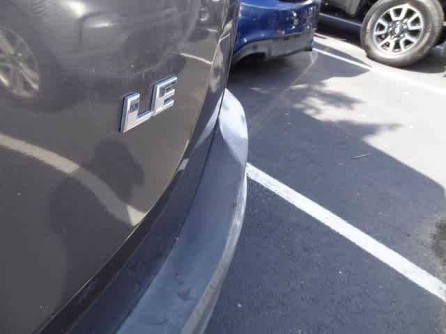 Thumbnail: 2013 Toyota RAV4 - 10