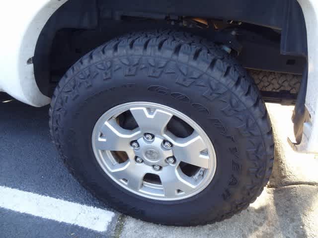 Thumbnail: 2010 Toyota Tacoma - 7