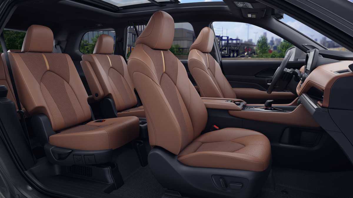 Thumbnail: 2026 Toyota Grand Highlander - 20