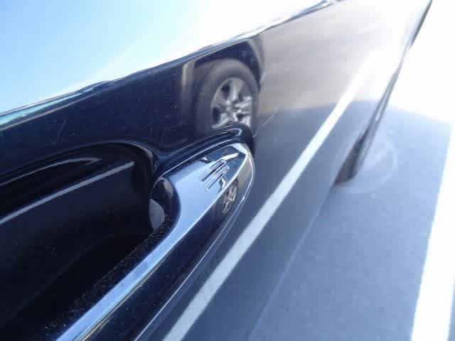 Thumbnail: 2023 Toyota RAV4 - 16