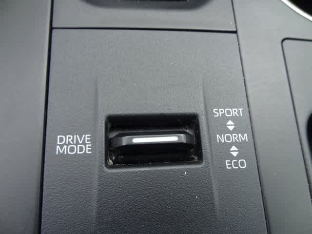 Thumbnail: 2023 Toyota Highlander - 19