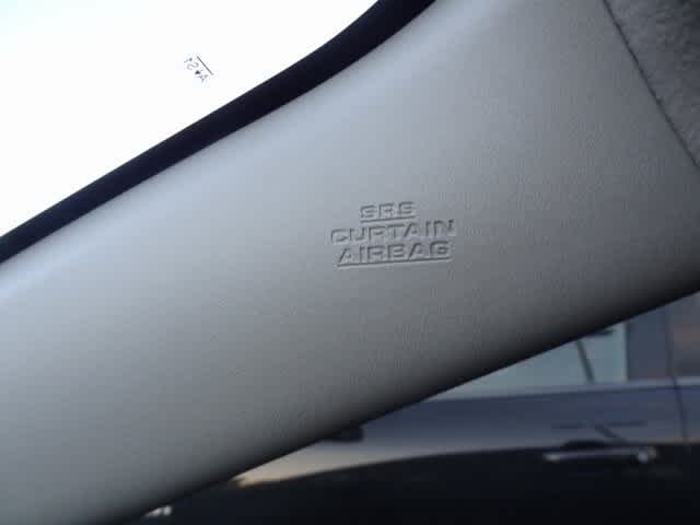 Thumbnail: 2012 Toyota Prius v - 12