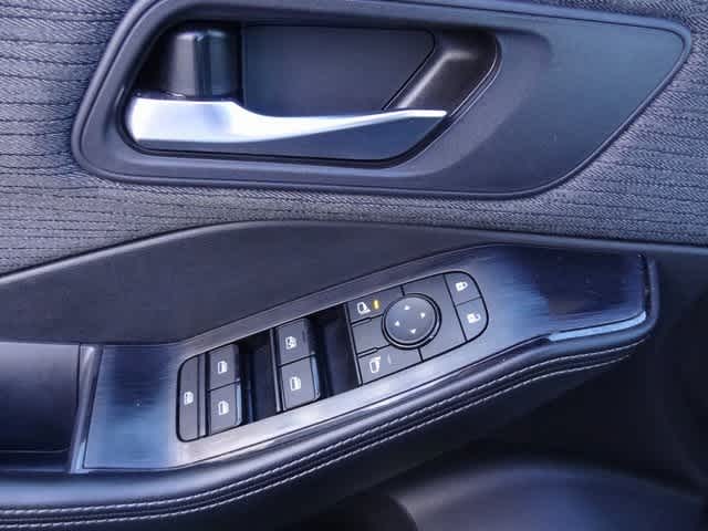 Thumbnail: 2023 Nissan Rogue - 9