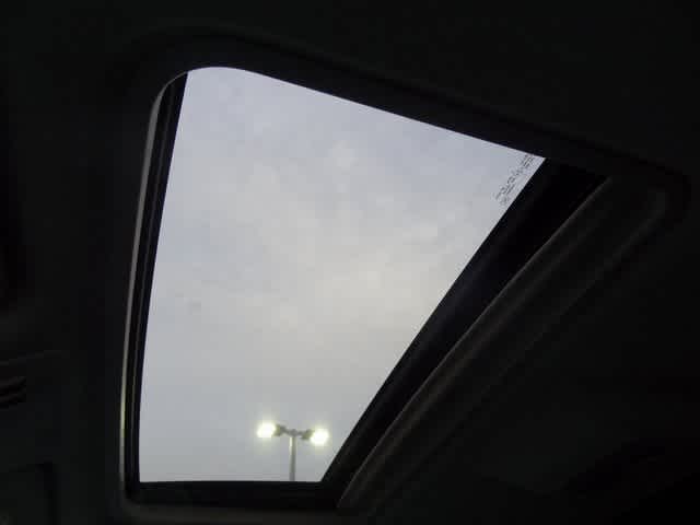 Thumbnail: 2012 Chevrolet Avalanche 1500 - 17