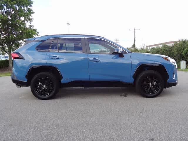 Thumbnail: 2022 Toyota RAV4 - 4