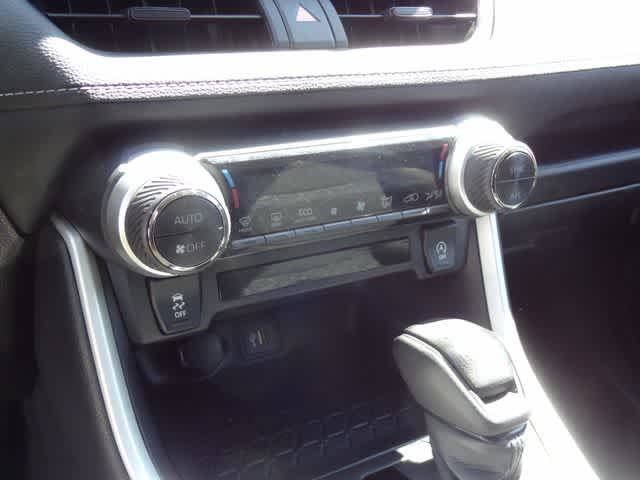 Thumbnail: 2024 Toyota RAV4 - 18