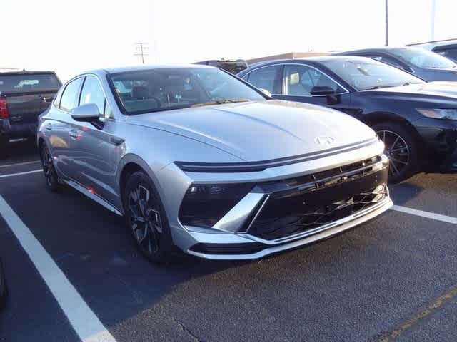 Thumbnail: 2025 Hyundai Sonata - 3