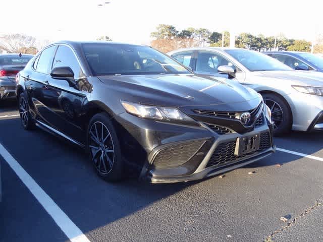 Thumbnail: 2021 Toyota Camry - 3