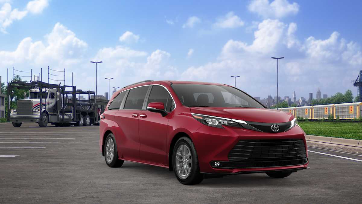 Thumbnail: 2026 Toyota Sienna - 15