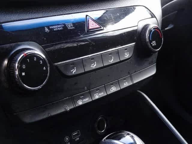 Thumbnail: 2017 Hyundai Tucson - 8