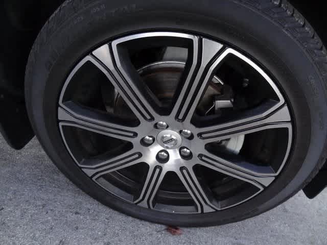 Thumbnail: 2021 Volvo XC60 - 13