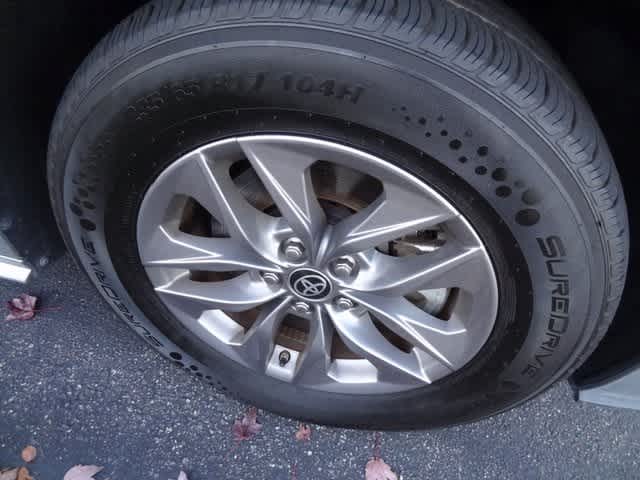 Thumbnail: 2024 Toyota Sienna - 19