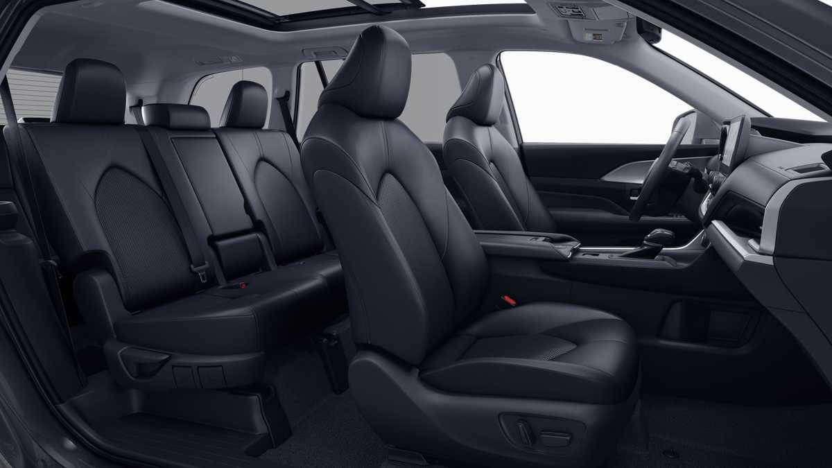 Thumbnail: 2025 Toyota Grand Highlander - 20