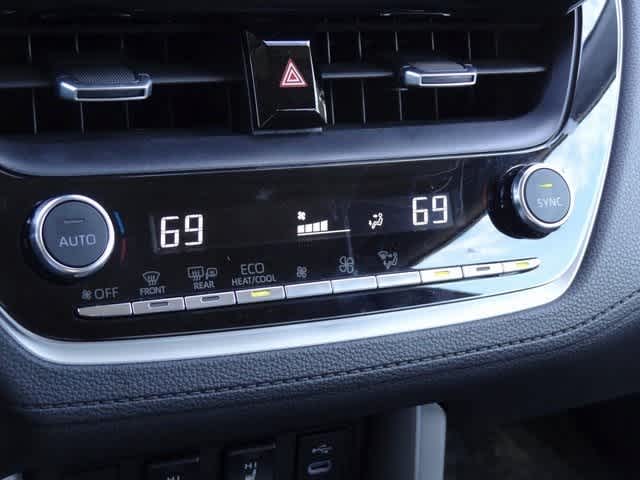 Thumbnail: 2023 Toyota Corolla Cross - 24