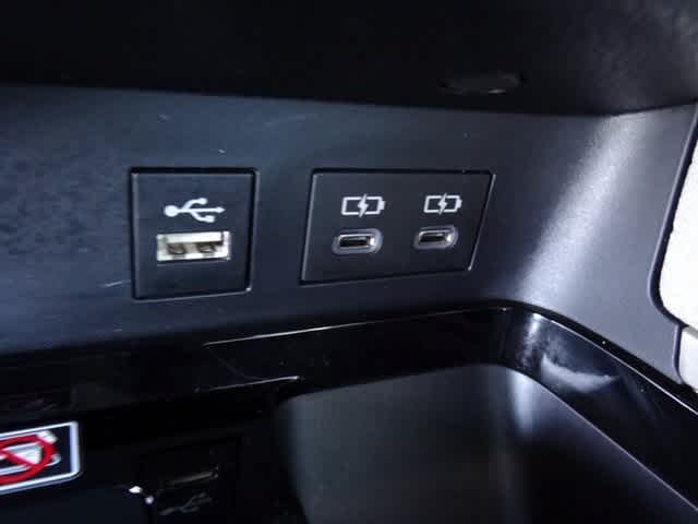 Thumbnail: 2025 Toyota Camry - 22