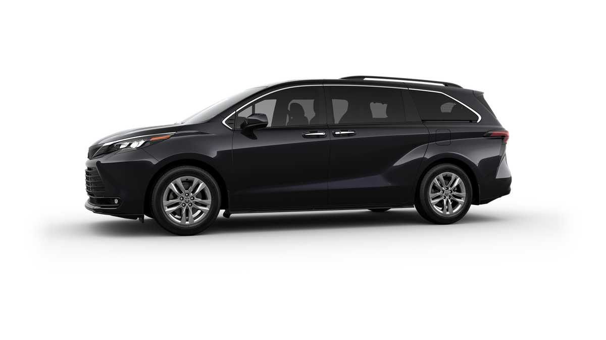 Thumbnail: 2025 Toyota Sienna - 3