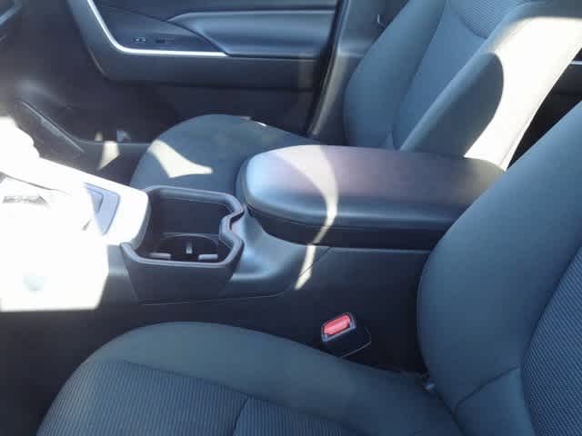 Thumbnail: 2023 Toyota RAV4 - 7