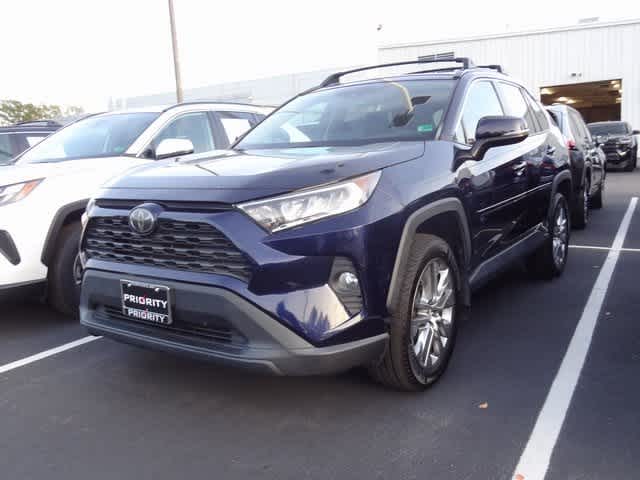 Thumbnail: 2020 Toyota RAV4 - 1
