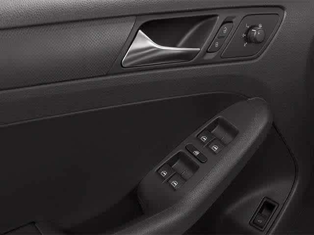 Thumbnail: 2014 Volkswagen Jetta - 17