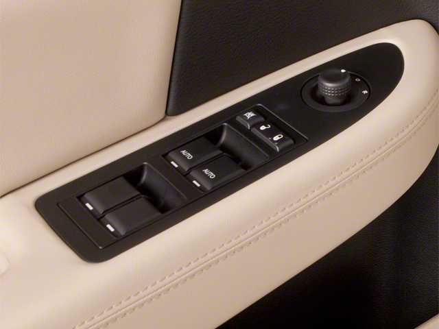 Thumbnail: 2013 Chrysler 200 - 14