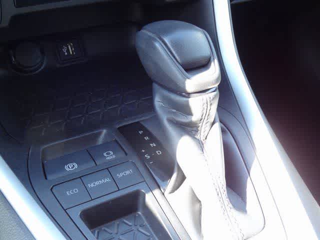 Thumbnail: 2023 Toyota RAV4 - 18