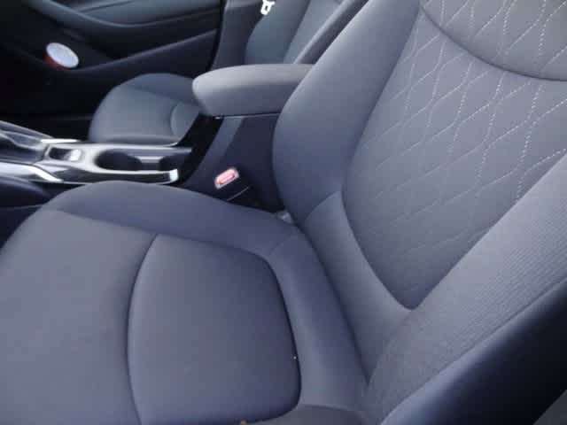 Thumbnail: 2022 Toyota Corolla - 9