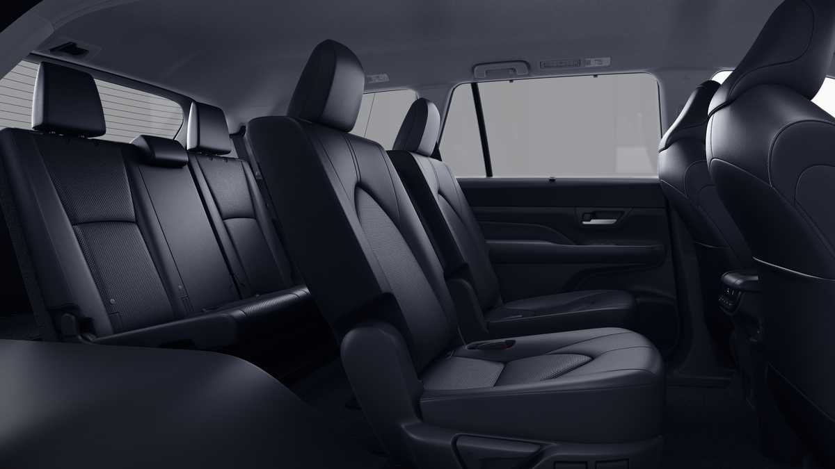 Thumbnail: 2025 Toyota Grand Highlander - 21