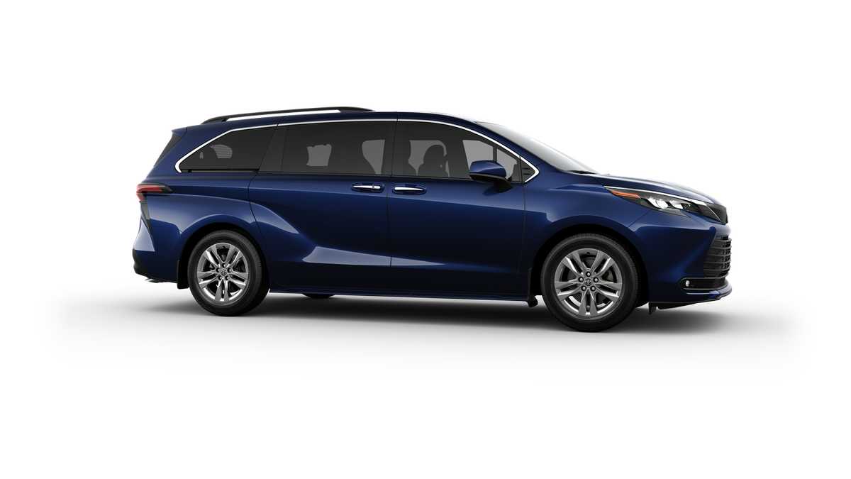 Thumbnail: 2025 Toyota Sienna - 13