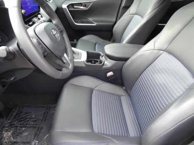 Thumbnail: 2024 Toyota RAV4 - 6