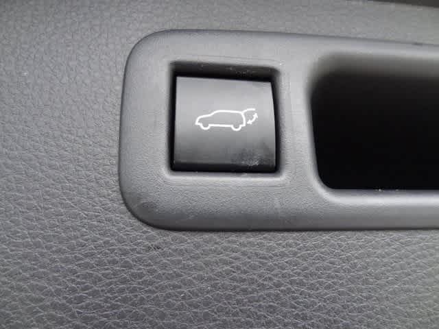 2024 Toyota Highlander LE 15