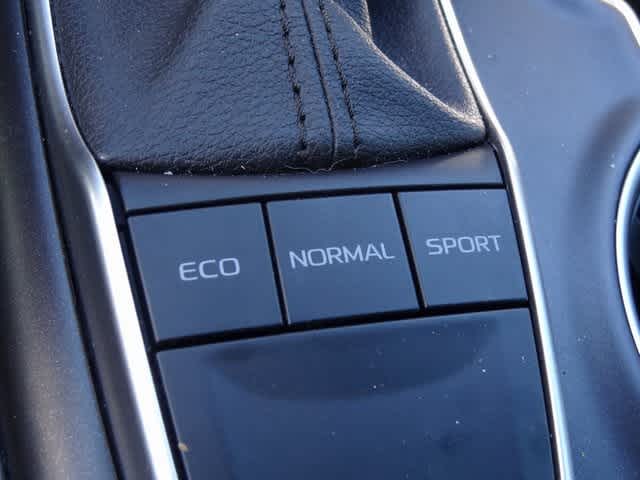 Thumbnail: 2024 Toyota Camry - 10