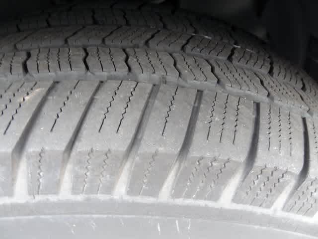 Thumbnail: 2013 Toyota 4Runner - 27