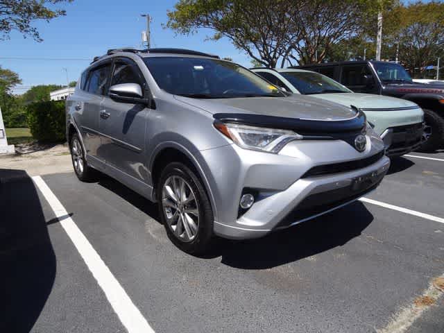 Thumbnail: 2017 Toyota RAV4 - 3