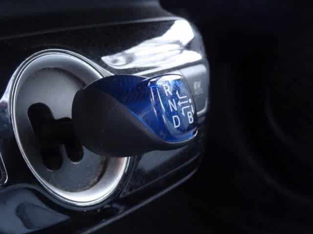 Thumbnail: 2020 Toyota Prius Prime - 14