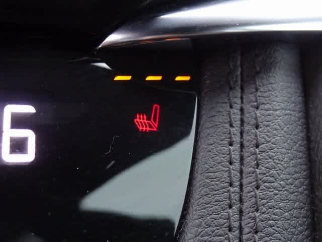 Thumbnail: 2021 Cadillac XT6 - 36