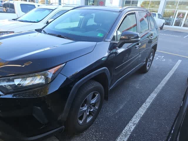 Thumbnail: 2022 Toyota RAV4 - 3