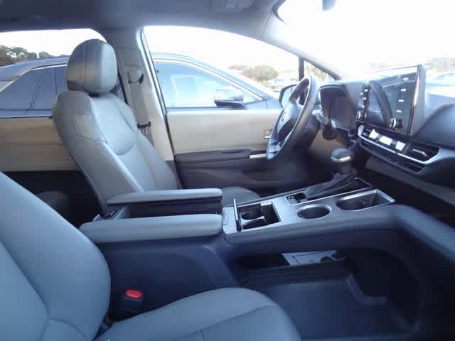 Thumbnail: 2022 Toyota Sienna - 9