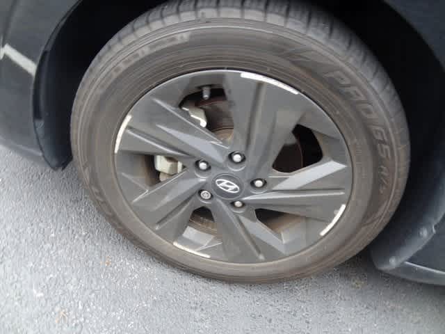 Thumbnail: 2023 Hyundai Elantra - 13