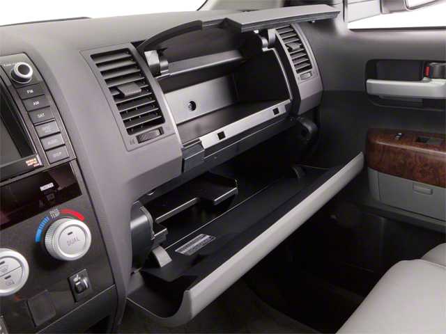 Thumbnail: 2011 Toyota Tundra - 11
