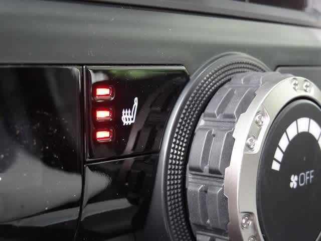 Thumbnail: 2025 Toyota Tacoma - 21