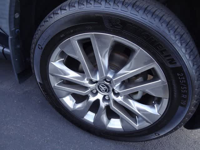 Thumbnail: 2020 Toyota RAV4 - 15