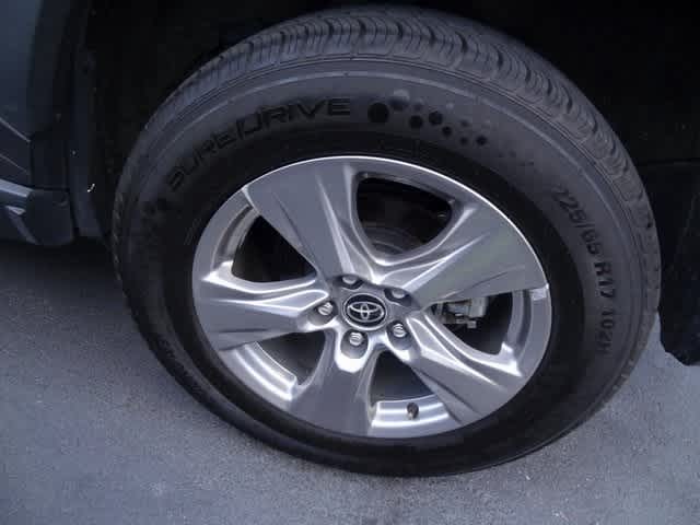 Thumbnail: 2023 Toyota RAV4 - 21