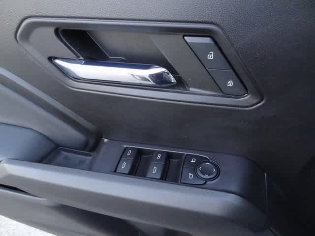 Thumbnail: 2024 Chevrolet Colorado - 14