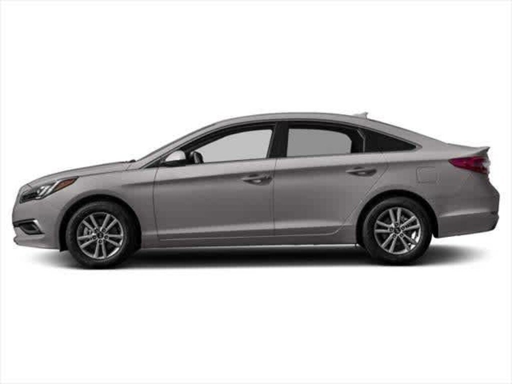 Used 2015 Hyundai Sonata SE Sedan