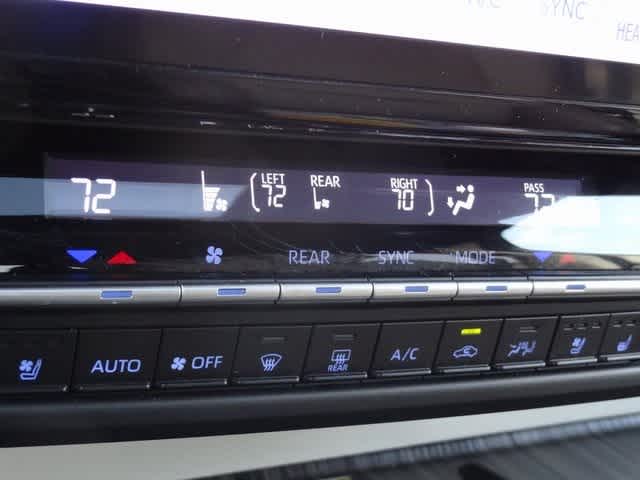 Thumbnail: 2023 Toyota Sienna - 43