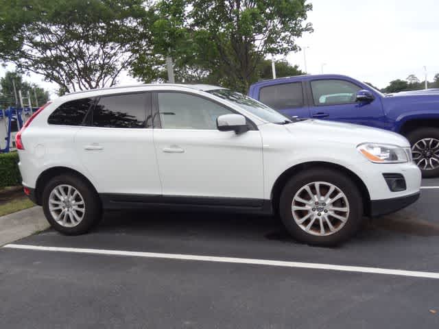 Thumbnail: 2010 Volvo XC60 - 4