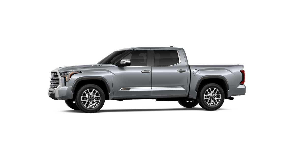 Thumbnail: 2025 Toyota Tundra - 3