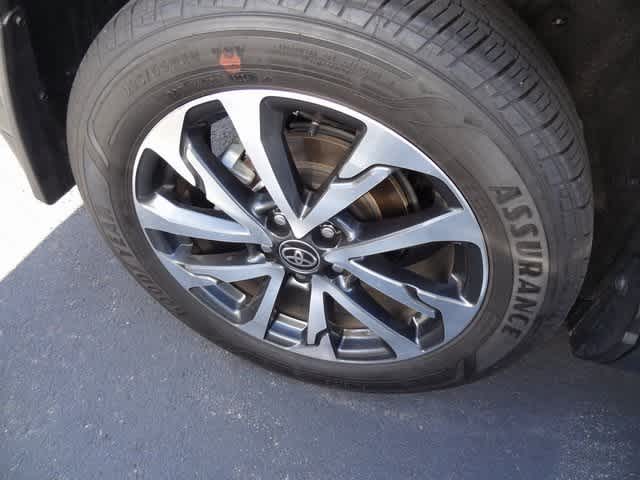 Thumbnail: 2024 Toyota Corolla Cross - 27