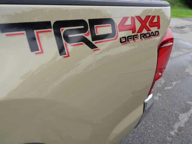 Thumbnail: 2017 Toyota Tacoma - 37